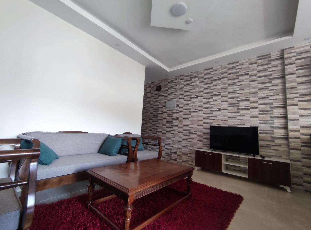 Red Rose City Apartment Vádi Músza Kültér fotó